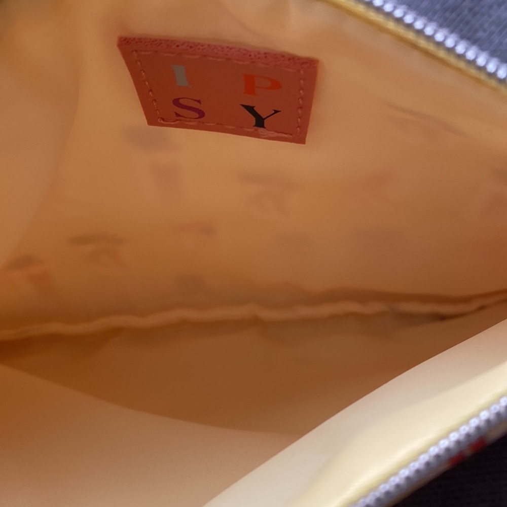 Ipsy Makeup Bag New with Brushes - Picture 6 of 10